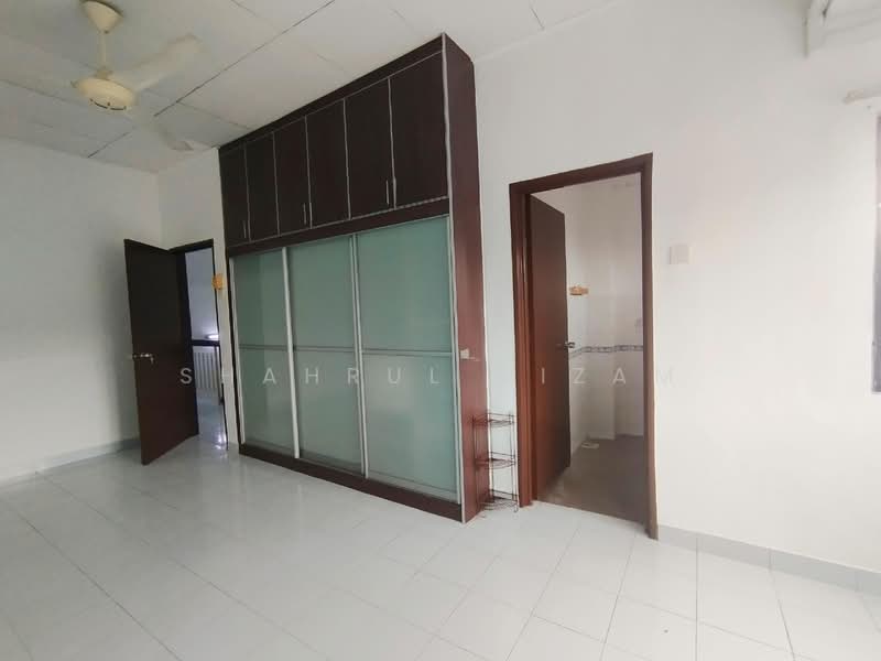 Rumah Teres untuk Dijual di Bandar Kinrara Seksyen 5 (Bandar Kinrara) - Shahrul Nizam - Interior - PropertyGuru.com.my