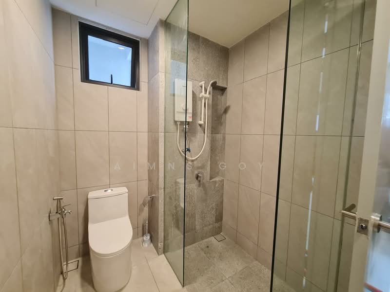 Servis Apartment untuk Disewa di Emerald 9 - Aimns Goy - Bathroom - PropertyGuru.com.my