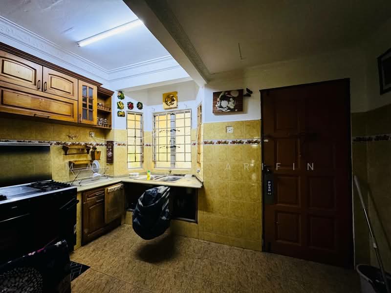 2-storey Terraced House for Sale in Batu Caves (Selangor) - Masnizah Arifin - Kitchen - PropertyGuru.com.my