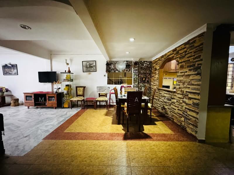 2-storey Terraced House for Sale in Batu Caves (Selangor) - Masnizah Arifin - Living Room - PropertyGuru.com.my