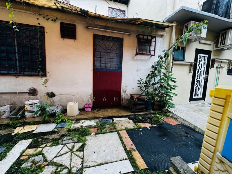2-storey Terraced House for Sale in Batu Caves (Selangor) - Masnizah Arifin - Exterior - PropertyGuru.com.my