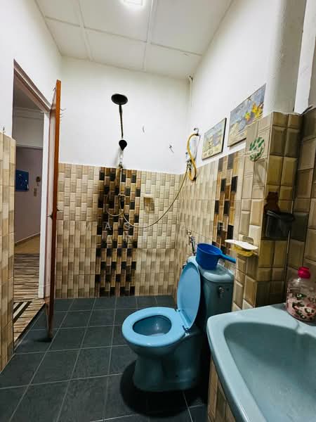 2-storey Terraced House for Sale in Batu Caves (Selangor) - Masnizah Arifin - Bathroom - PropertyGuru.com.my