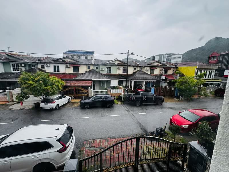 2-storey Terraced House for Sale in Batu Caves (Selangor) - Masnizah Arifin - Exterior - PropertyGuru.com.my
