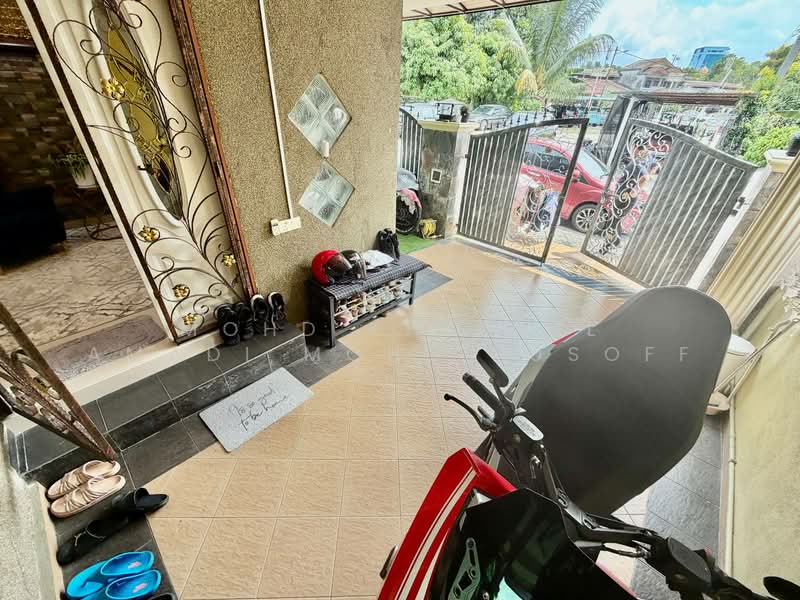 Rumah Teres untuk Dijual di Bandar Sungai Long (Selangor) - Mohd Khairul Amadi Mohd Yusoff - Exterior - PropertyGuru.com.my