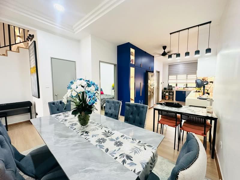 Rumah Teres untuk Dijual di Sepang (Selangor) - Amirun Kinanah - Dining Room - PropertyGuru.com.my