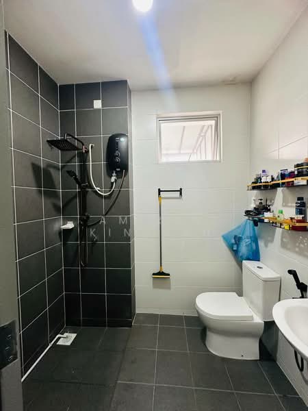 Rumah Teres untuk Dijual di Sepang (Selangor) - Amirun Kinanah - Bathroom - PropertyGuru.com.my