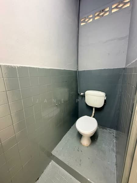 1.5-storey Terraced House for Sale in Taman Sejahtera Indah (Bukit Mertajam) - Jane Poh - Bathroom - PropertyGuru.com.my