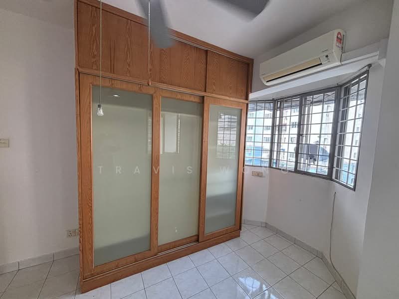 Apartment for Sale at Tasik Heights Apartment - Travis Wong - Bedroom - PropertyGuru.com.my