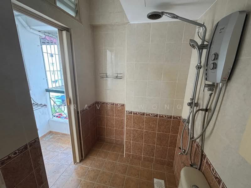 Apartment for Sale at Tasik Heights Apartment - Travis Wong - Bathroom - PropertyGuru.com.my