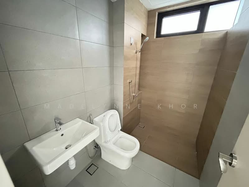 Service Residence for Sale at Vivo Executive Apartment - Madelynne Khor - Bathroom - PropertyGuru.com.my