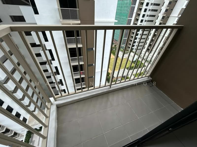 Service Residence for Sale at Vivo Executive Apartment - Madelynne Khor - Balcony - PropertyGuru.com.my