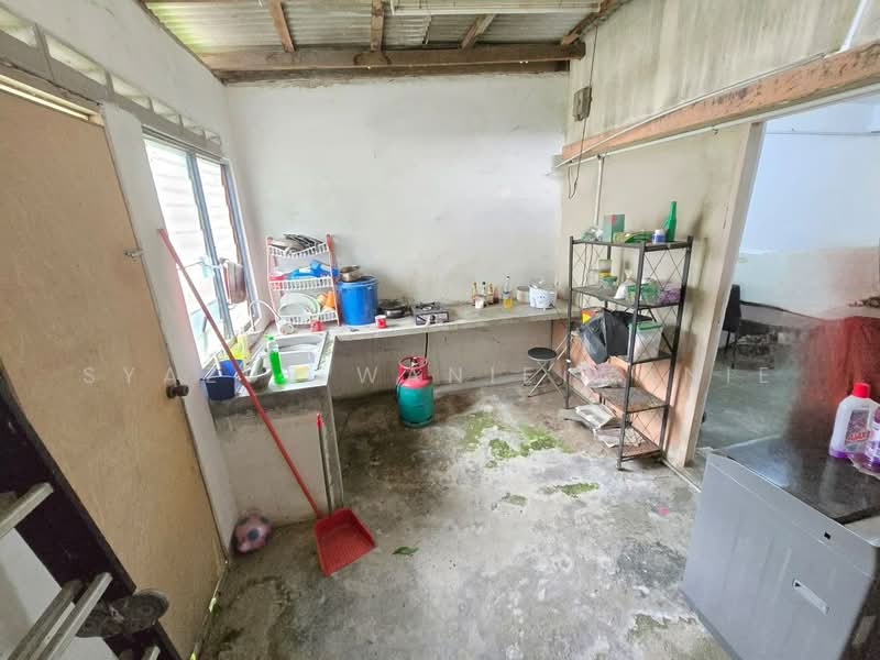 2-storey Terraced House for Sale in Taman Tasik Semenyih (Semenyih) - Syazue Wanie Wanie - Kitchen - PropertyGuru.com.my