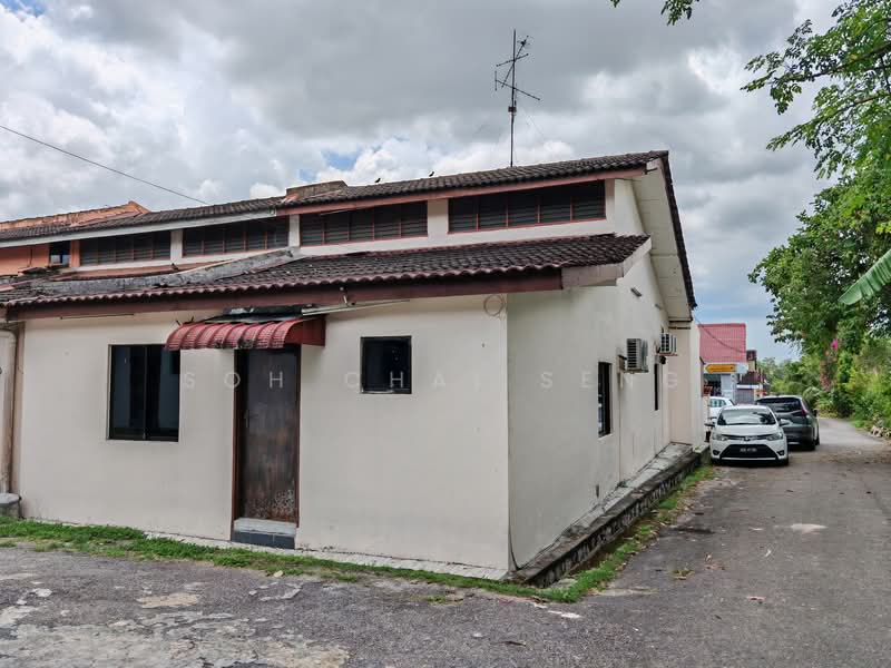 1-storey Terraced House for Sale in Taman Puteri Wangsa (Ulu Tiram) - Soh Chai Seng - Exterior - PropertyGuru.com.my