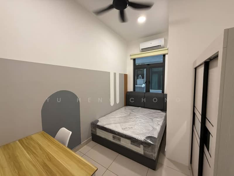 Pangsapuri untuk Disewa di D7 (D'Seven Lagoon Perdana) - Yu Heng Chong - Bedroom - PropertyGuru.com.my