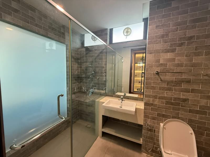 Condominium for Rent at Queens Residences Q2 @ Queens Waterfront - Minggie . - Bathroom - PropertyGuru.com.my