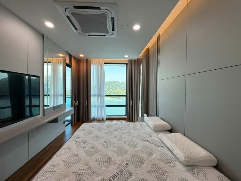Condominium for Rent at Queens Residences Q2 @ Queens Waterfront - Minggie . - Bedroom - PropertyGuru.com.my