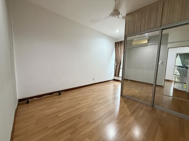 Rumah Teres 3 Tingkat untuk Dijual di Cyberjaya (Selangor) - Eda Zainal - PropertyGuru.com.my