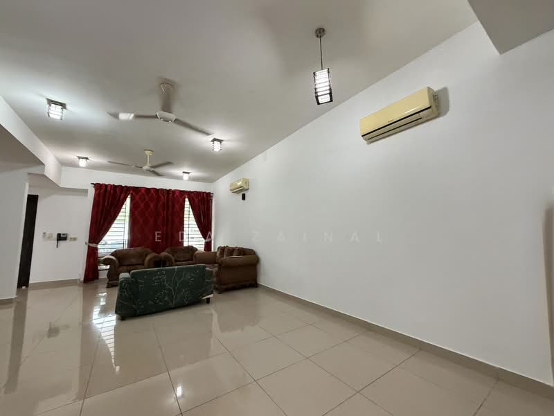 Rumah Teres 3 Tingkat untuk Dijual di Cyberjaya (Selangor) - Eda Zainal - PropertyGuru.com.my