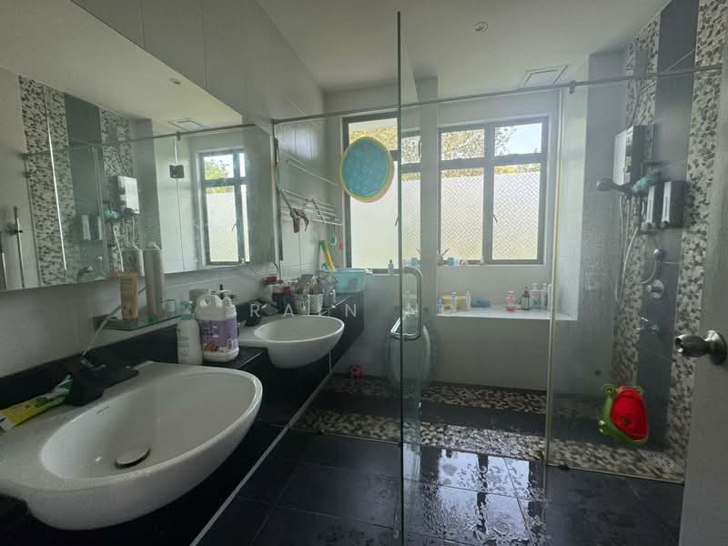 Semi-Detached House for Rent in Iskandar Puteri (Nusajaya) (Johor) - Rain Ng - Bathroom - PropertyGuru.com.my