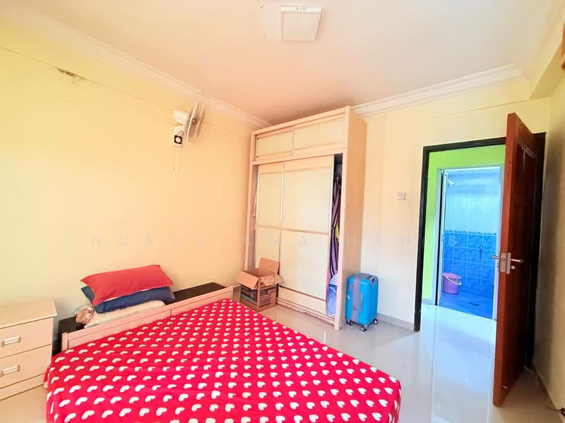 Pangsapuri untuk Dijual di Jade View - NURULISMA HANIS - Bedroom - PropertyGuru.com.my