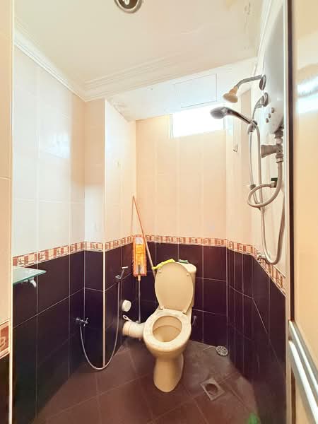 Pangsapuri untuk Dijual di Jade View - NURULISMA HANIS - Bathroom - PropertyGuru.com.my