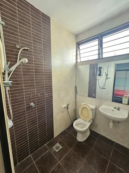 Terraced House for Sale in Bandar Puteri Puchong (Puchong) - Jason Tan - Bathroom - PropertyGuru.com.my