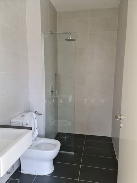 Semi-Detached House for Sale in Setia Alam (Selangor) - Vivian Tew - Bathroom - PropertyGuru.com.my