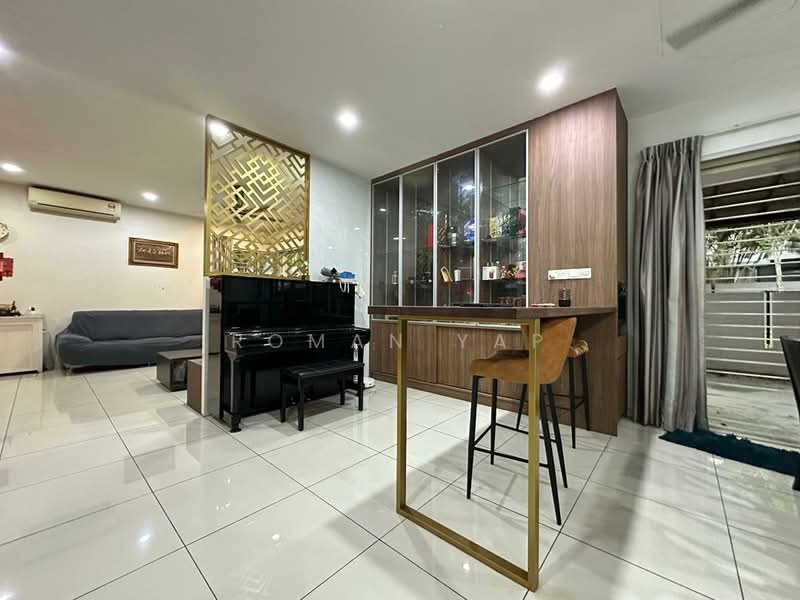 2.5-storey Terraced House for Sale in Bandar Country Homes (Rawang) - Roman Yap - Living Room - PropertyGuru.com.my