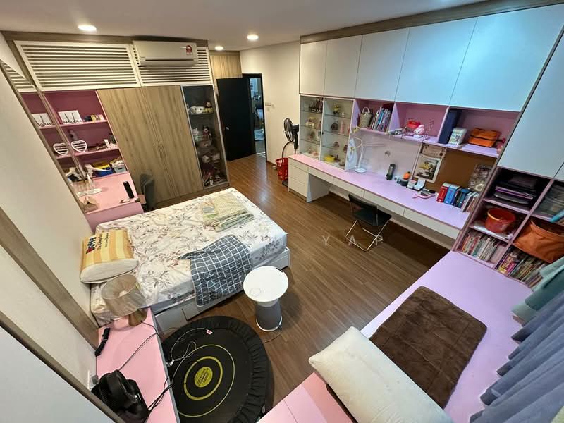 2.5-storey Terraced House for Sale in Bandar Country Homes (Rawang) - Roman Yap - Bedroom - PropertyGuru.com.my