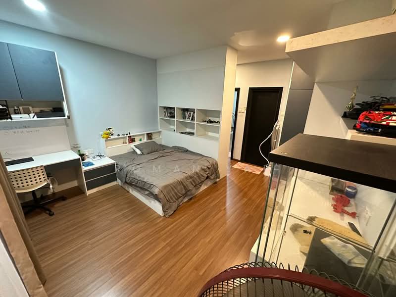 2.5-storey Terraced House for Sale in Bandar Country Homes (Rawang) - Roman Yap - Bedroom - PropertyGuru.com.my