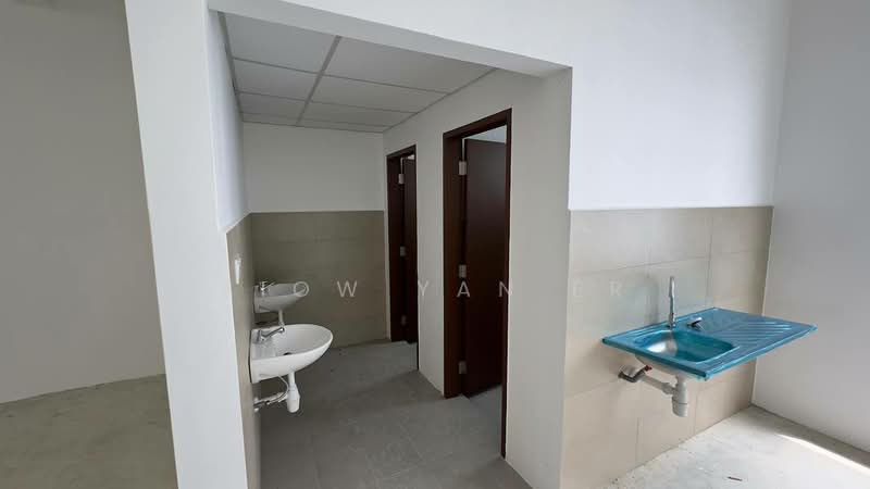 Shop for Rent in Tebrau (Johor) - Siow Yan Er - Bathroom - PropertyGuru.com.my