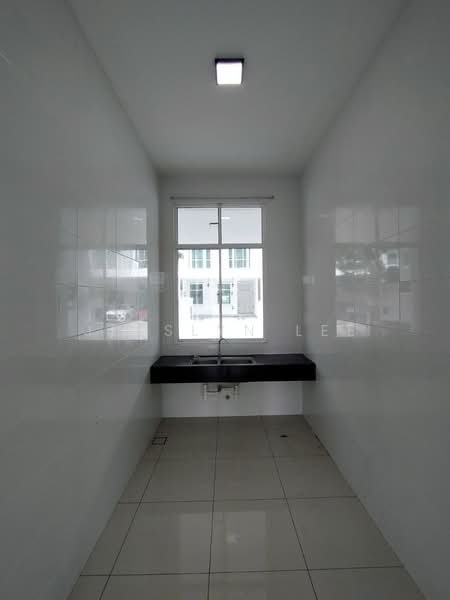 2-storey Terraced House for Sale in Eco Majestic (Semenyih) - Jesslyn Lee - Kitchen - PropertyGuru.com.my