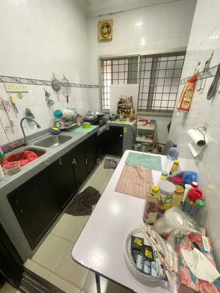 1-storey Terraced House for Sale in Permas Jaya (Johor) - Claira Ong - Kitchen - PropertyGuru.com.my