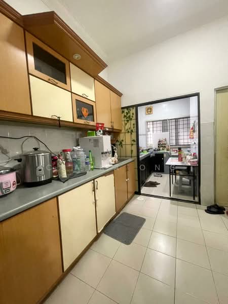 1-storey Terraced House for Sale in Permas Jaya (Johor) - Claira Ong - Kitchen - PropertyGuru.com.my