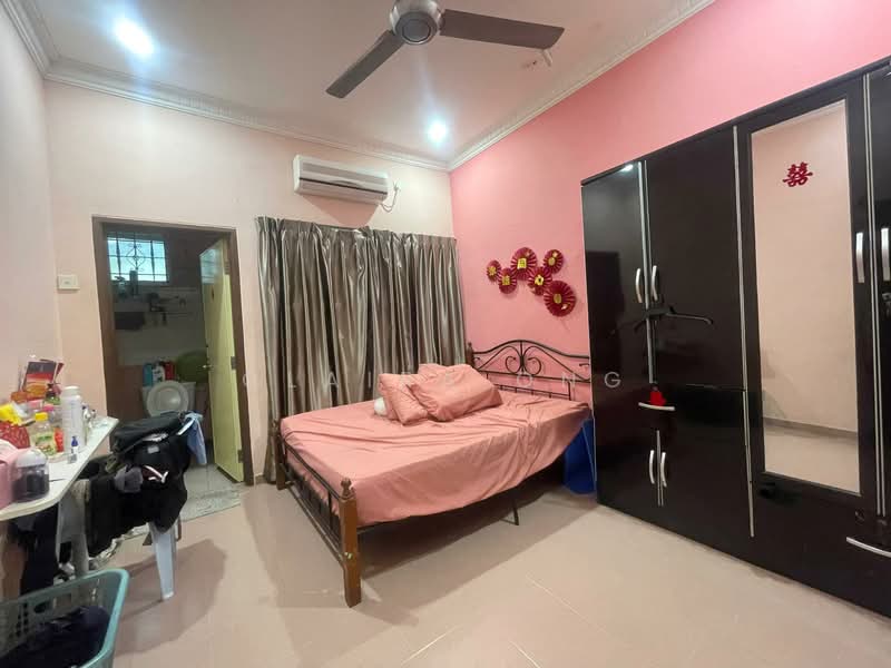 1-storey Terraced House for Sale in Permas Jaya (Johor) - Claira Ong - Bedroom - PropertyGuru.com.my