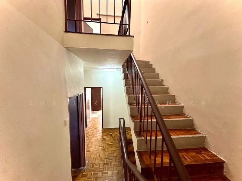 Rumah Teres 3 Tingkat untuk Dijual di Batu 9 (Cheras) - Shaziery Iskandar - PropertyGuru.com.my