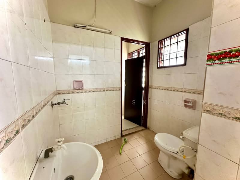 Rumah Teres 3 Tingkat untuk Dijual di Batu 9 (Cheras) - Shaziery Iskandar - PropertyGuru.com.my