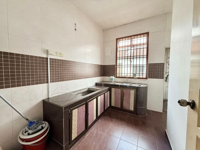 Rumah Teres 1 Tingkat untuk Dijual di Skudai (Johor) - Paggie Tee - Kitchen - PropertyGuru.com.my