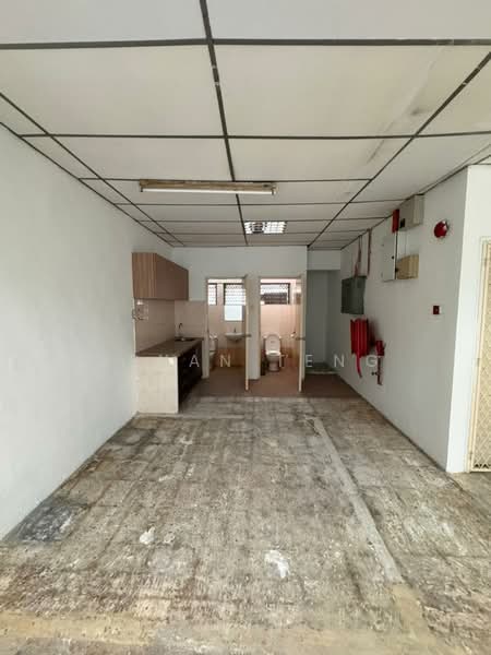 Shop for Rent in George Town (Penang) - Bryan Teng - Bathroom - PropertyGuru.com.my