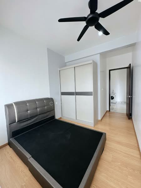 Kondominium untuk Dijual di Bay Point @ Country Garden Danga Bay - CK Ng - Bedroom - PropertyGuru.com.my