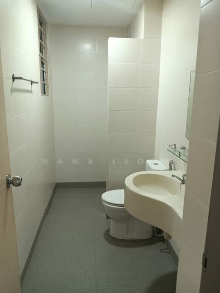 Servis Apartment untuk Dijual di Platinum Lake PV 21 - Wawa Leong - Bathroom - PropertyGuru.com.my