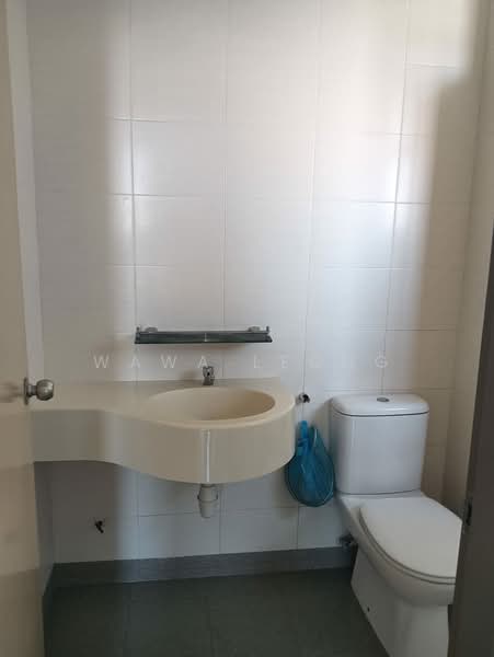 Servis Apartment untuk Dijual di Platinum Lake PV 21 - Wawa Leong - Bathroom - PropertyGuru.com.my