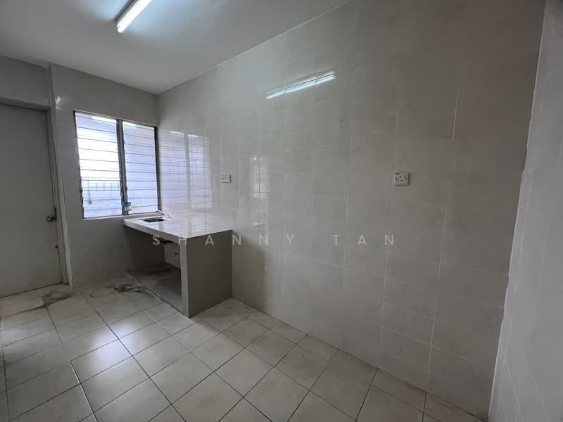 2-storey Terraced House for Sale in Bandar Sungai Long (Selangor) - Shanny Tan - Kitchen - PropertyGuru.com.my