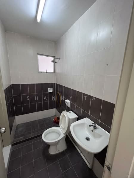 2-storey Terraced House for Sale in Bandar Sungai Long (Selangor) - Shanny Tan - Bathroom - PropertyGuru.com.my