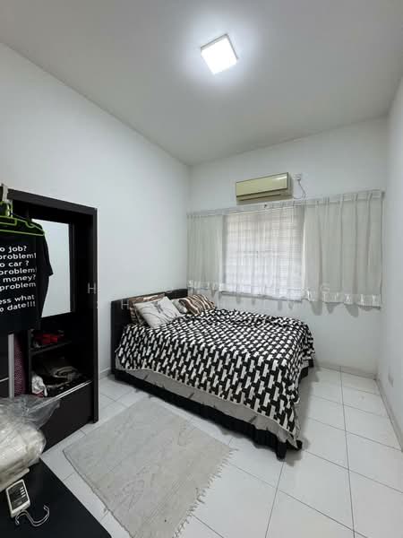 2-storey Terraced House for Sale in Taman Setia Indah (Tebrau) - Sharon Wong Shu Shien - Bedroom - PropertyGuru.com.my