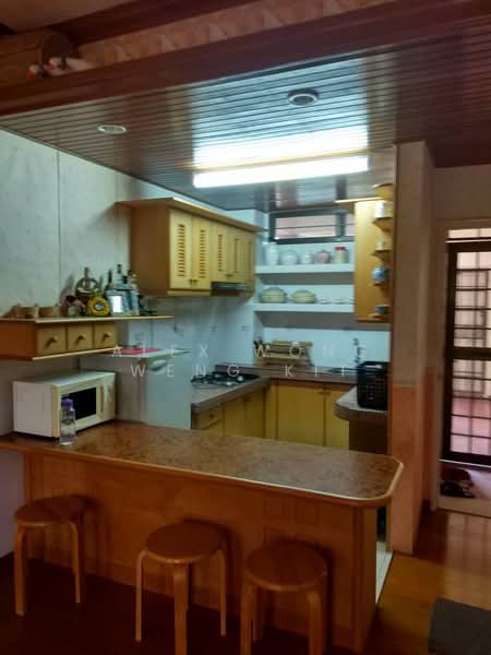Apartment for Rent at Bunga Raya Apartment - Alex Wong Weng Kit - Kitchen - PropertyGuru.com.my