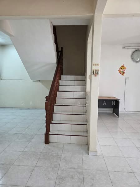 Rumah Teres 2 Tingkat untuk Dijual di Taman Kim Chuan (Klang) - Saiful Azuan - Interior - PropertyGuru.com.my