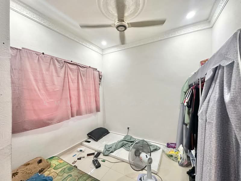 Rumah Teres 2 Tingkat untuk Dijual di Seksyen 27 (Shah Alam) - Ammeer Nadzrai - Bedroom - PropertyGuru.com.my