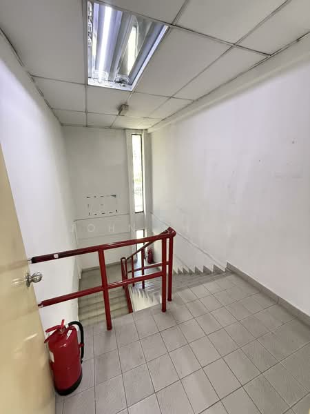 Factory for Rent in Puchong (Selangor) - John Khaw - Corridor - PropertyGuru.com.my
