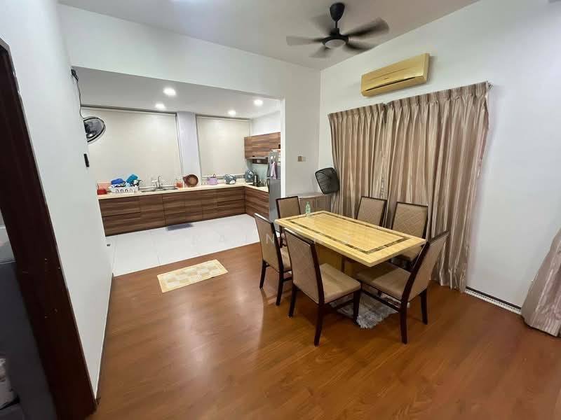 Rumah Kluster untuk Disewa di Iskandar Puteri (Nusajaya) (Johor) - Rain Ng - Dining Room - PropertyGuru.com.my